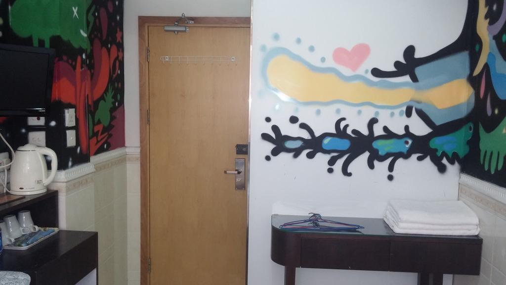 Spring Wisma tamu *